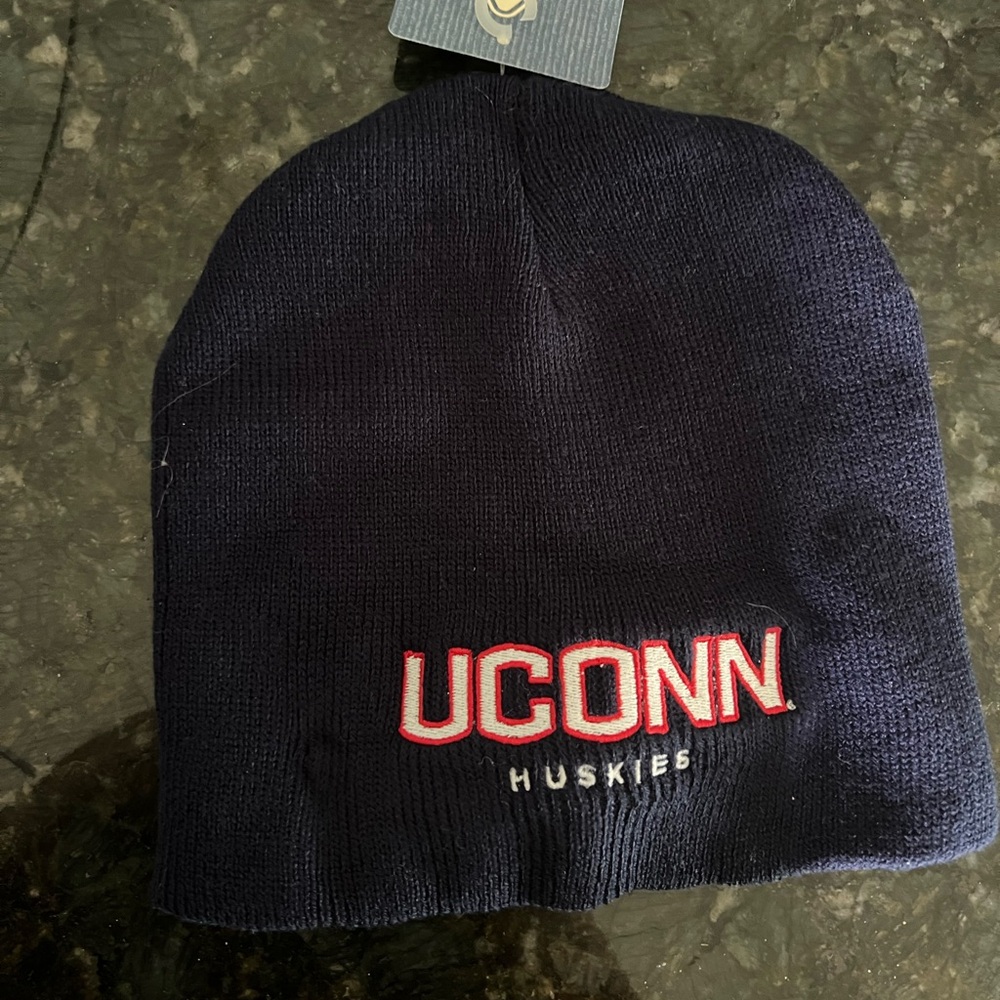 UCONN Huskies Hat